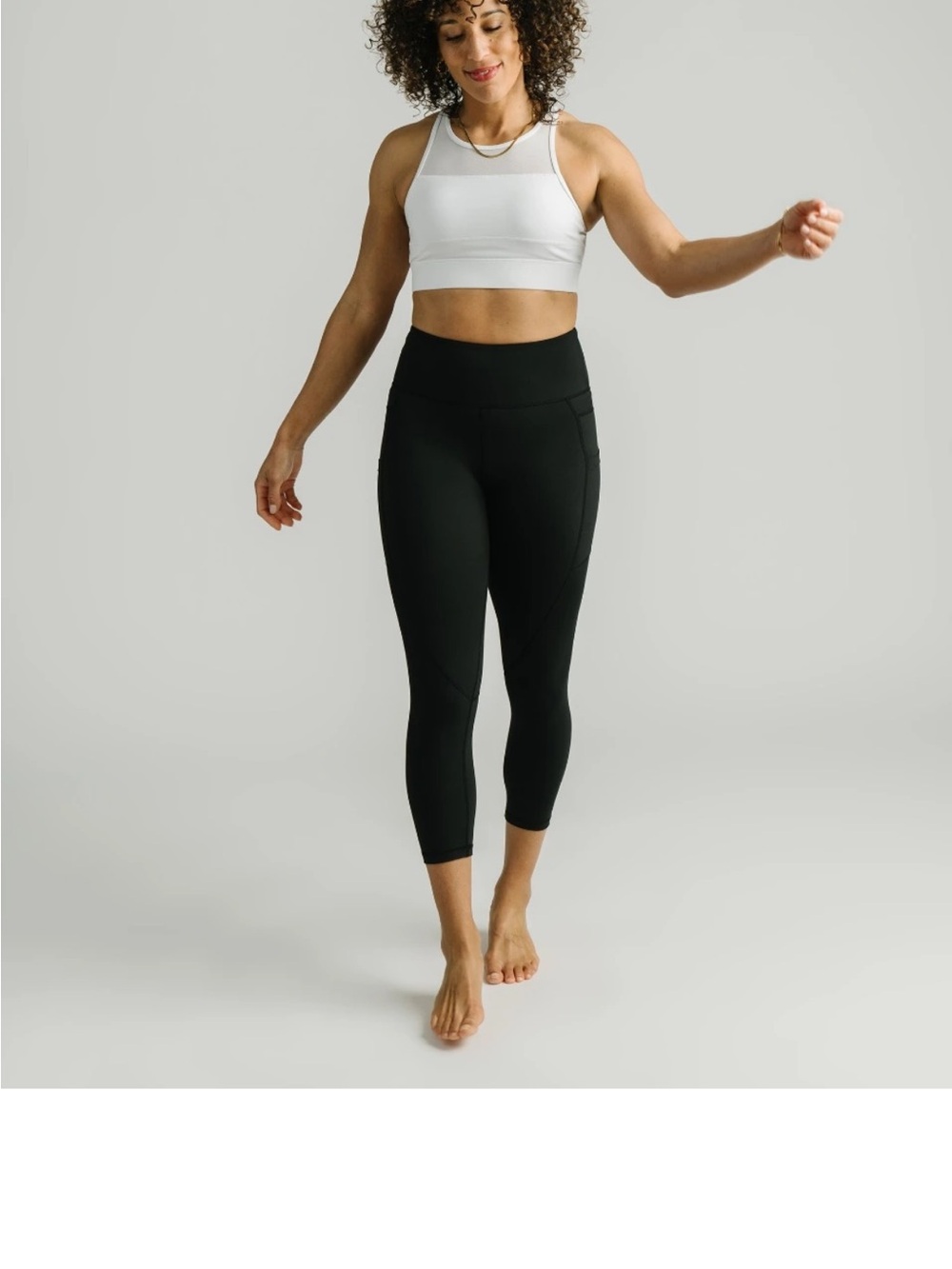 Black Pocket Light n Tight Hi-rise Capri